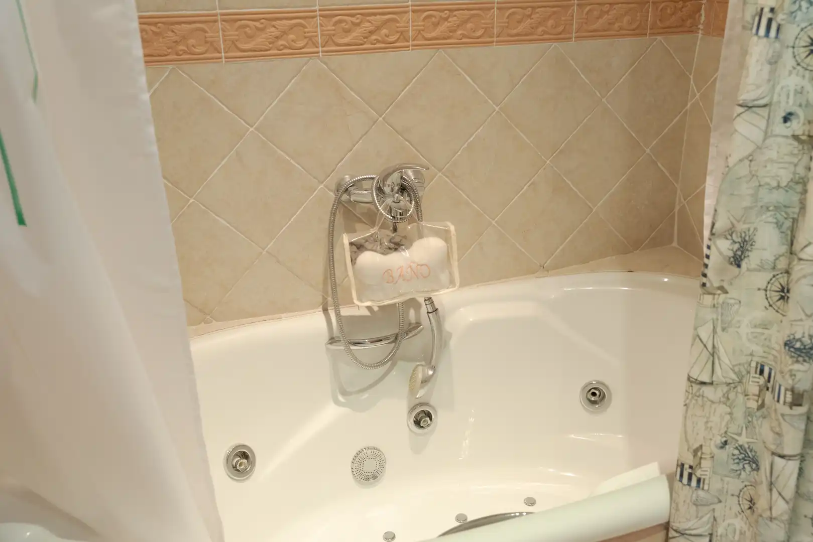 Baño de Casa o chalet en venta en Gerindote con Aire acondicionado, Calefacción y Jardín privado
