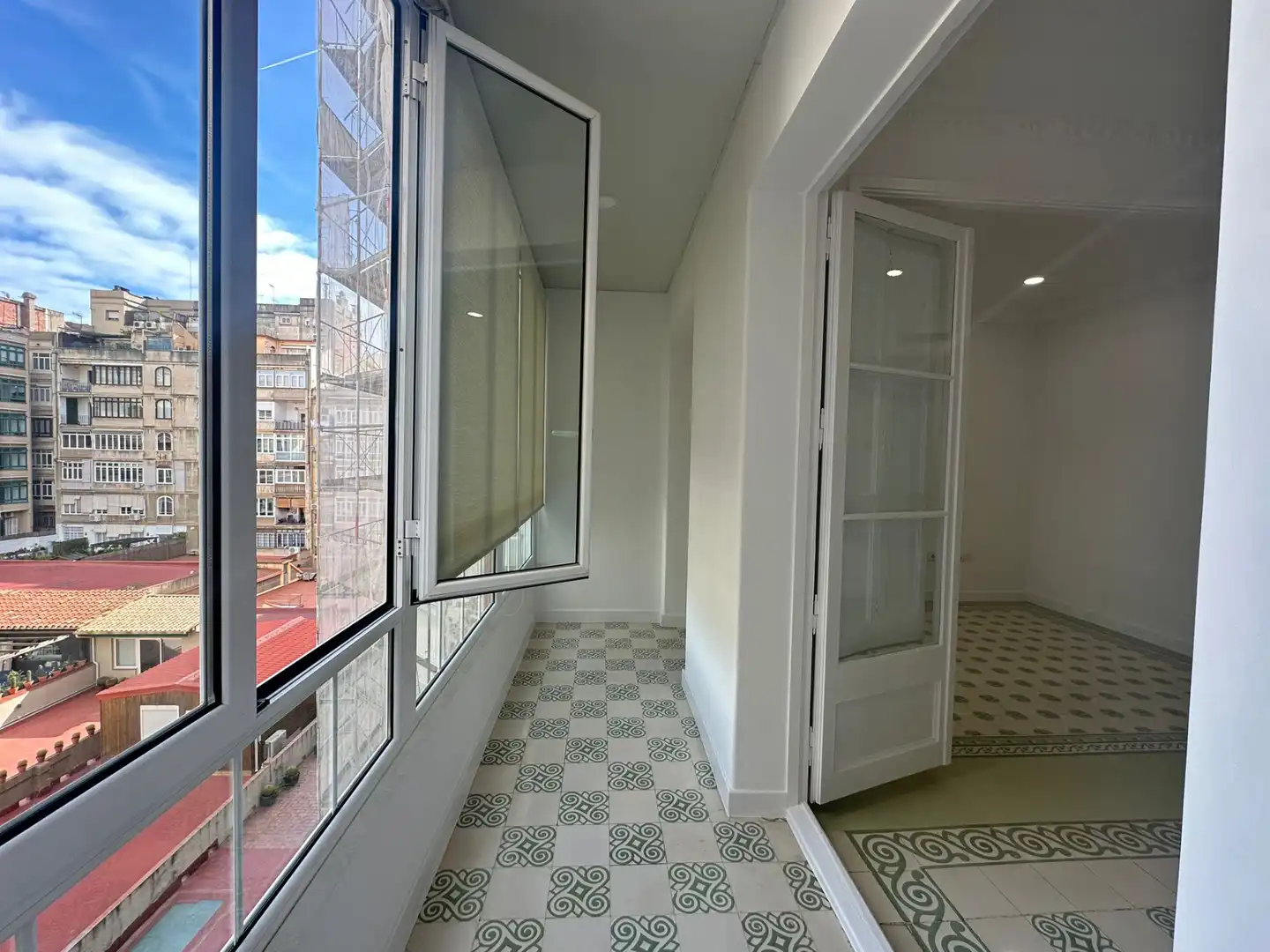 Vista exterior de Piso en venta en Barcelona con Aire acondicionado, Calefacción y Trastero