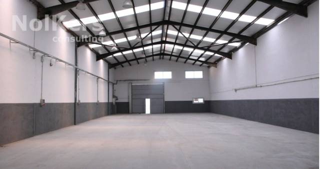 Nave industrial en Alquiler en Centre