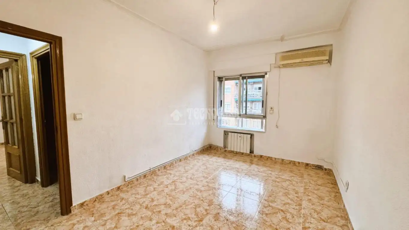 Habitación de Piso en venta en Alcobendas con Calefacción y Terraza
