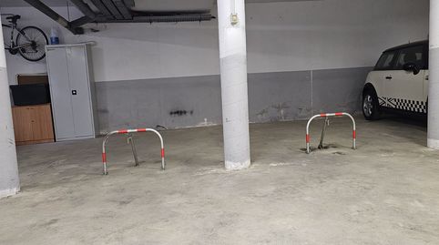 Dos Plazas de parking de aproximadamente 11m2 medianas una al lado de la otra, imagen 2