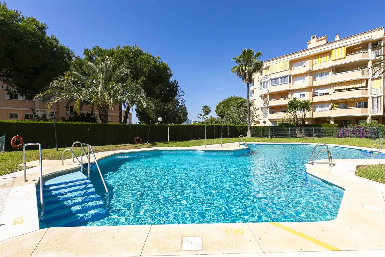 Apartament amb piscina en venda a Selwo, imagen 37