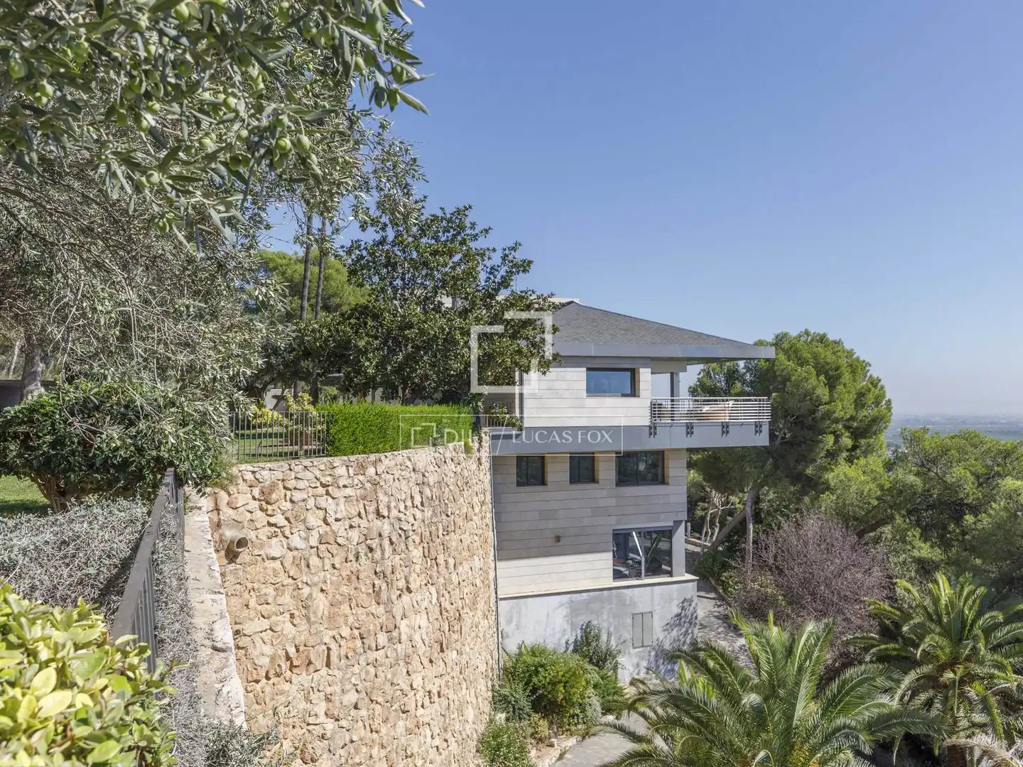 Vista exterior de Casa o xalet en venda en Rocafort amb Aire condicionat, Calefacció i Jardí privat