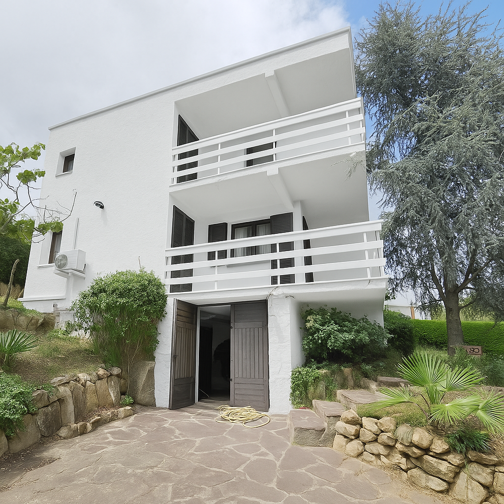 Vista exterior de Casa o xalet en venda en Lloret de Mar amb Aire condicionat, Calefacció i Jardí privat
