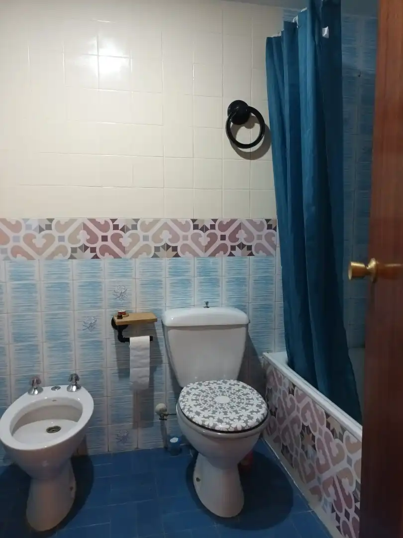 Badezimmer von Wohnung zur Miete in Granada mit Klimaanlage, Heizung und Terrasse