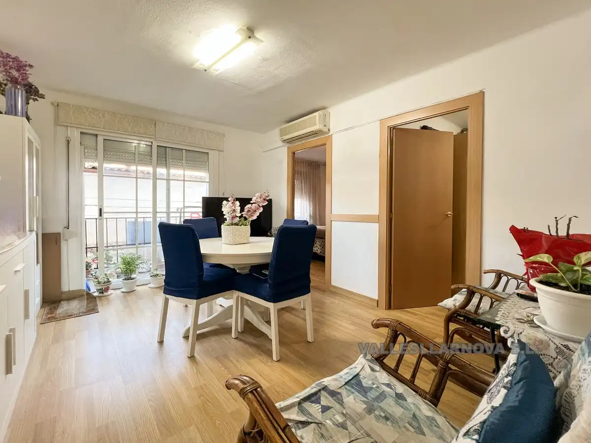 Sala d'estar de Pis en venda en Mollet del Vallès amb Aire condicionat i Parquet