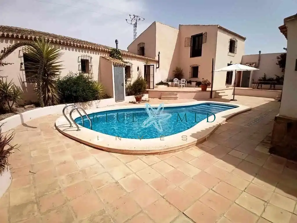 Maison avec piscine à vendre à Pasaje Huerta del Mingrano,