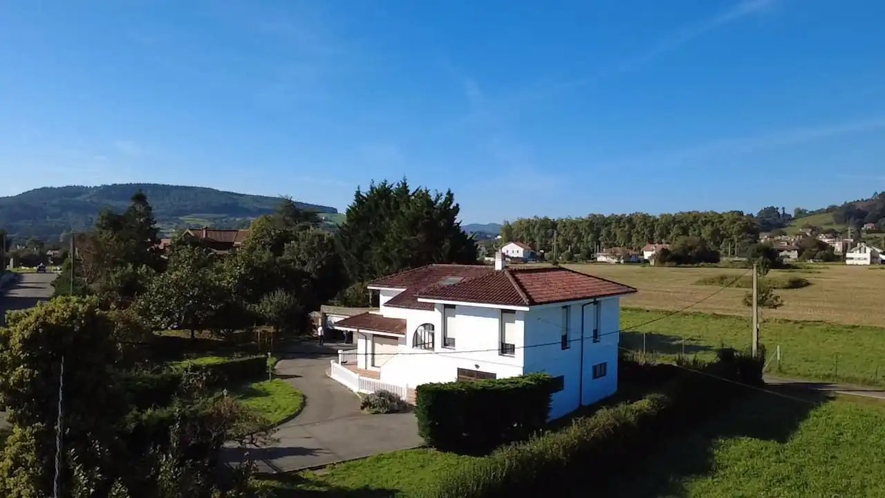 Vista exterior de Casa o chalet en venta en Arnuero con Calefacción, Terraza y Trastero