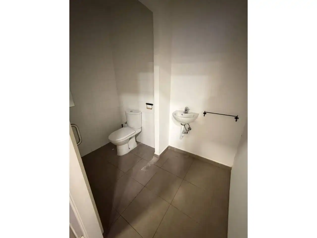 Baño de Local de alquiler en Terrassa