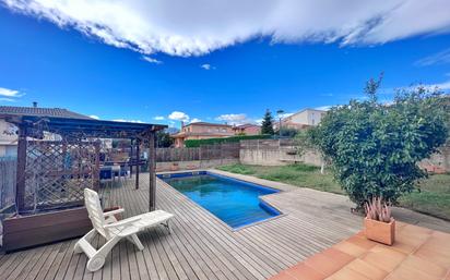 Swimming pool of Single-family semi-detached for sale in Sant Julià del Llor i Bonmatí  with Terrace, Swimming Pool and Balcony