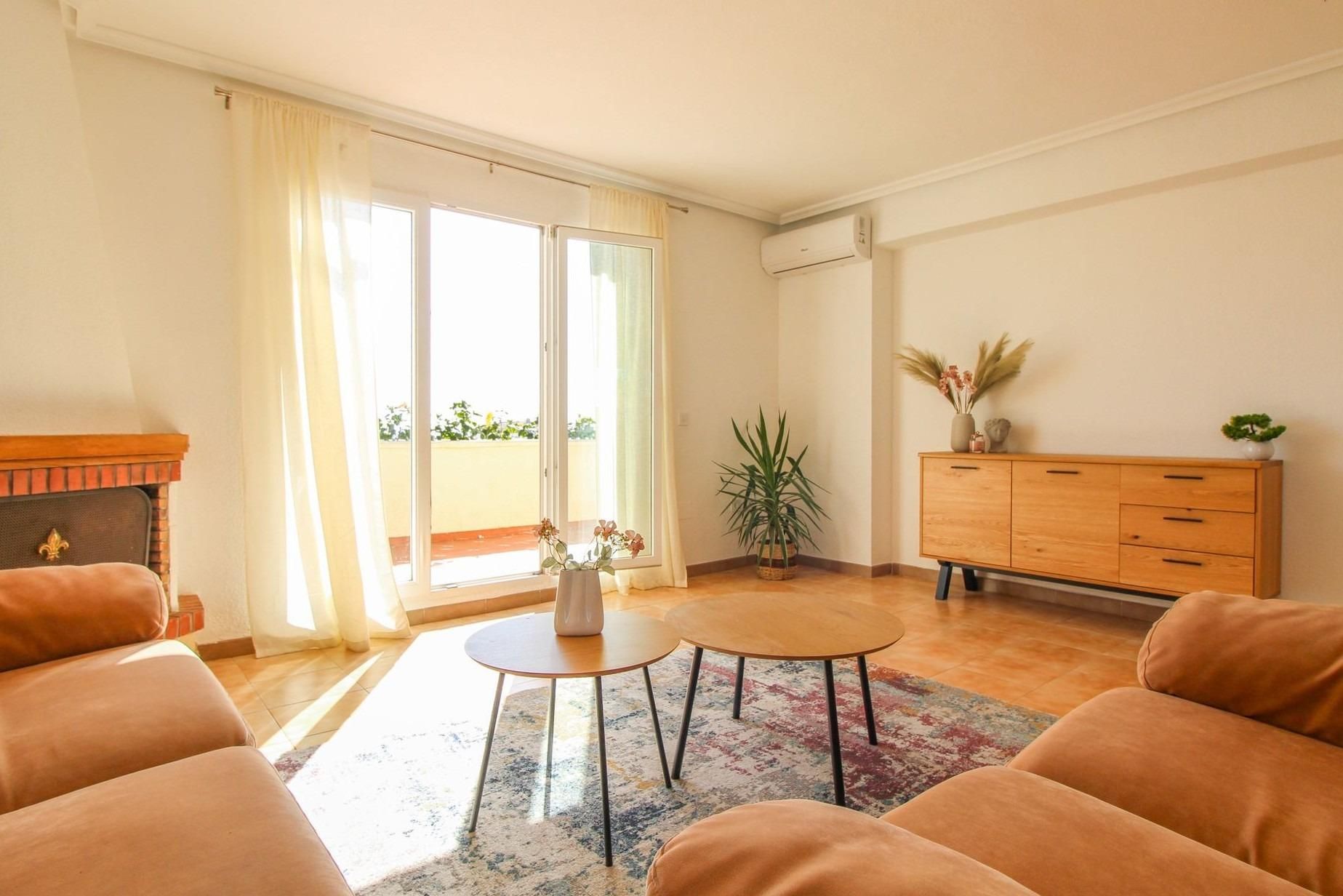 Sala de estar de Ático en venta en Orihuela con Aire acondicionado, Jardín privado y Terraza