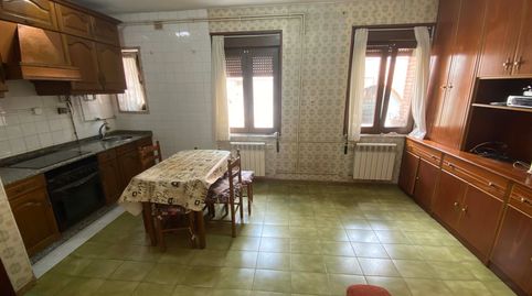 Foto 5 de Piso de alquiler en Avenida la Paz, San Martín del Rey Aurelio, Asturias