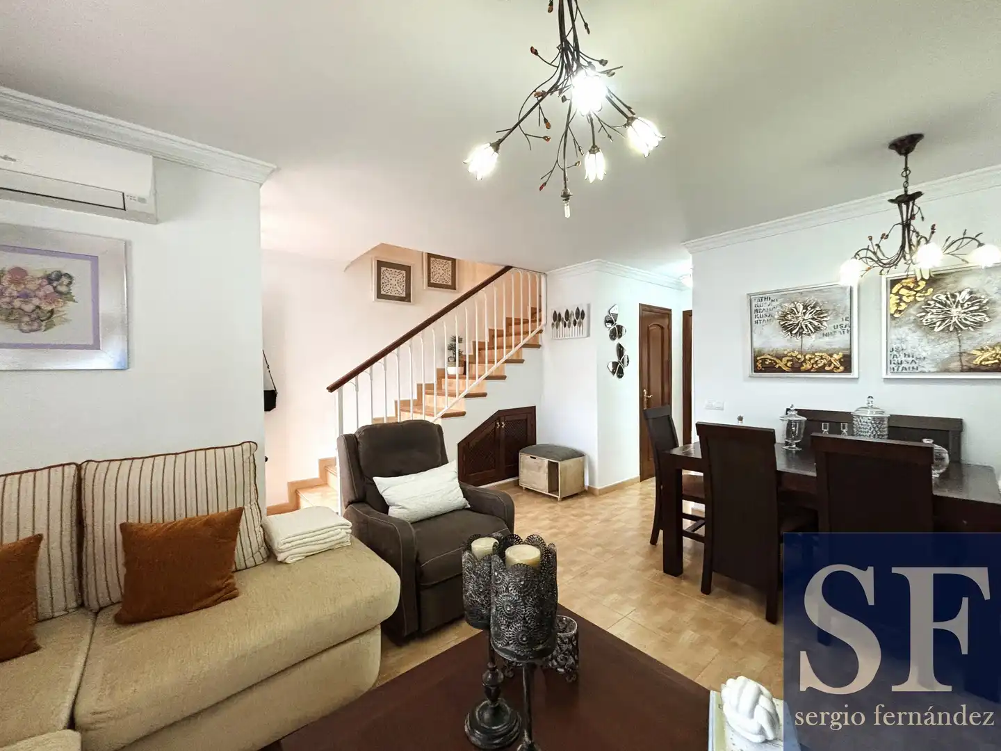 Sala d'estar de Casa adosada en venda en Vélez-Málaga