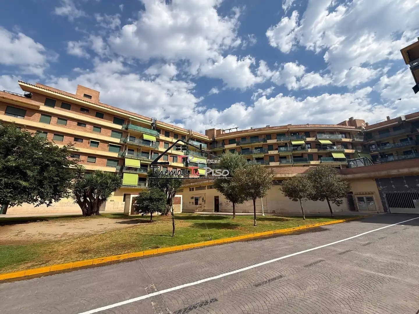 Vista exterior de Apartamento en venta en Benicarló con Terraza, Trastero y Amueblado