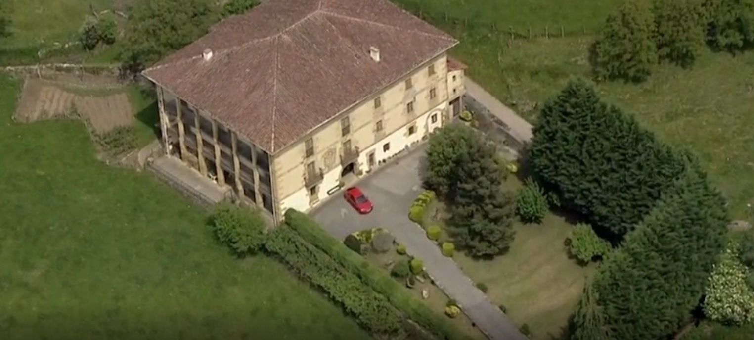 Vista exterior de Casa o xalet en venda en Mallabia amb Traster