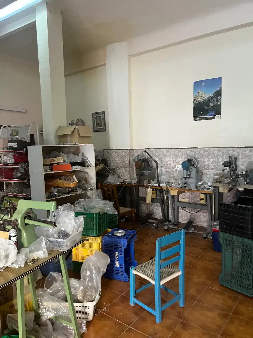 Local comercial en venta en Carrer Ramón Vicente Serrano, imagen 3
