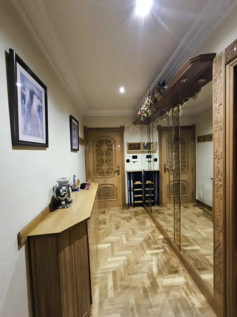 Piso en venta en Barakaldo  con Calefacción, Jardín privado y Amueblado