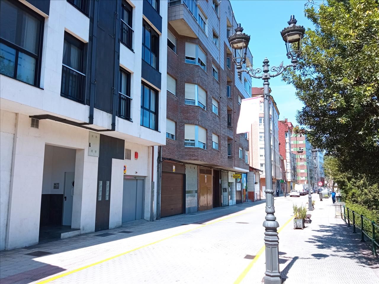 Exterior view of Garage for sale in Langreo