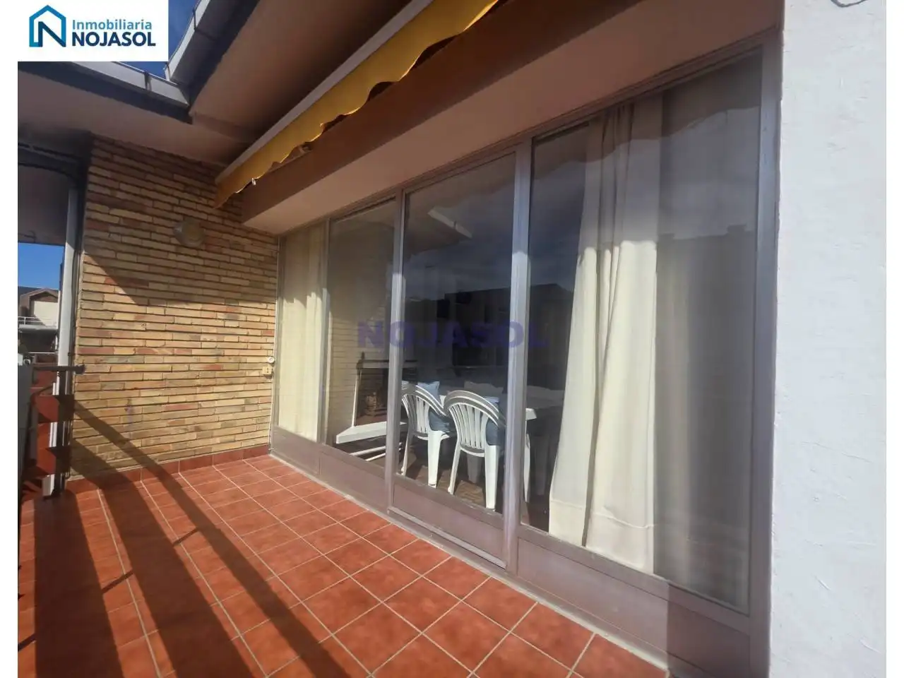 Terraza de Apartamento en venta en Laredo con Calefacción, Parquet y Terraza