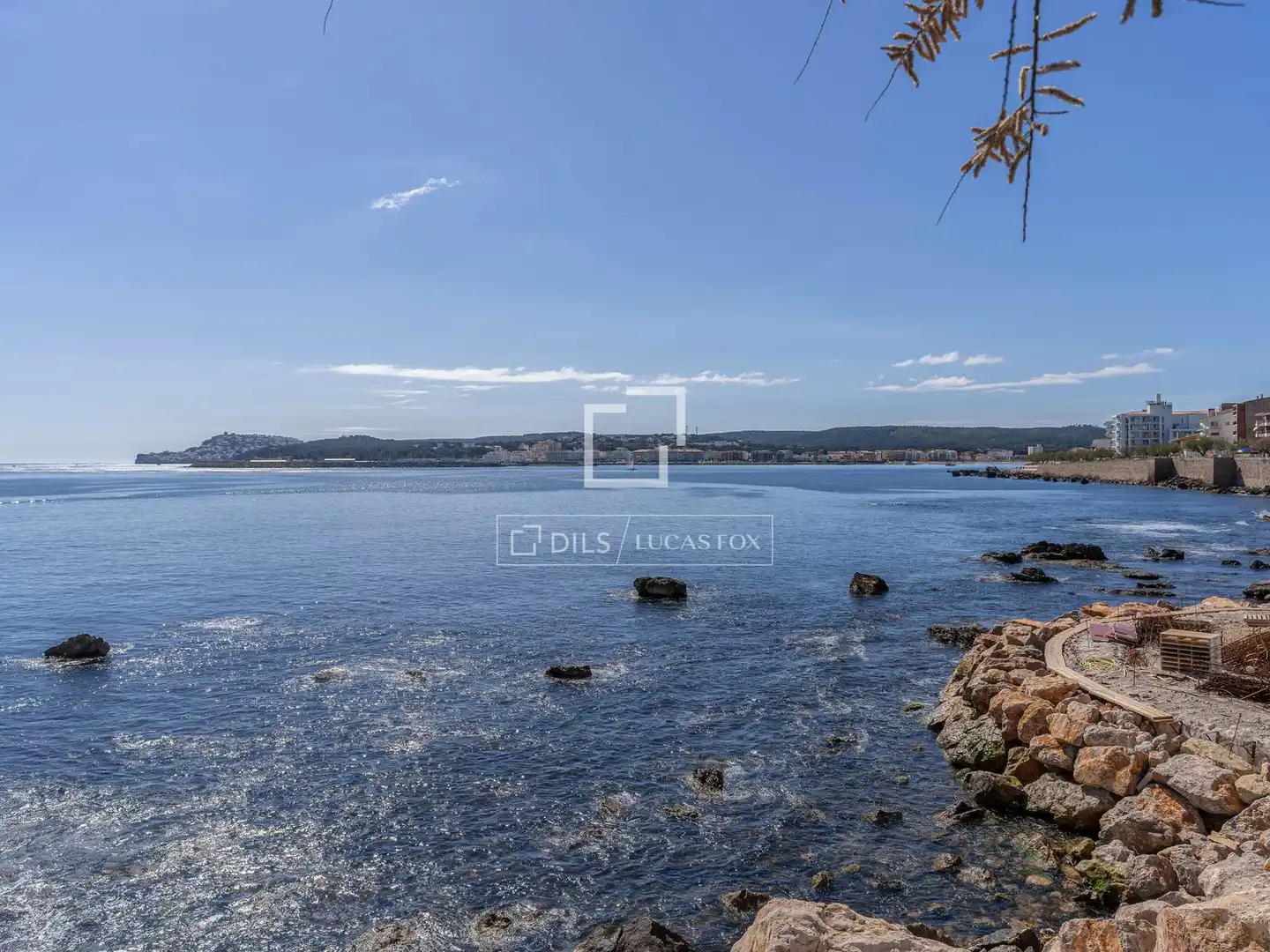 Piso en venta en L'Escala con Calefacción, Terraza y Trastero