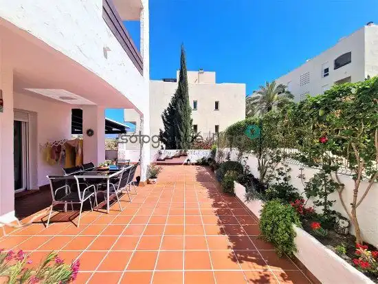 Apartment with pool for sale in La Duquesa, imagen 26