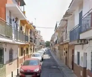 Adossat en venda a BENACAZON