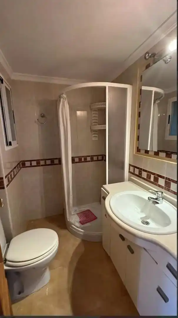 Bathroom of Flat for rent in Oliva  with Air Conditioner, Parquet flooring and Furnished