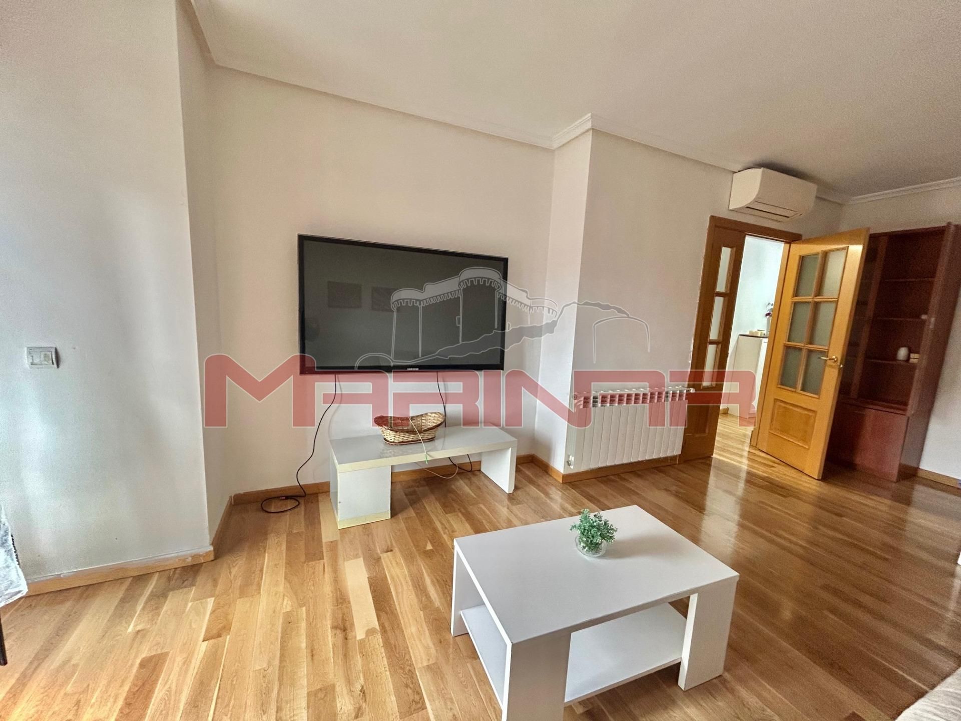 Living room of Flat to rent in Seseña  with Parquet flooring, Terrace and Storage room
