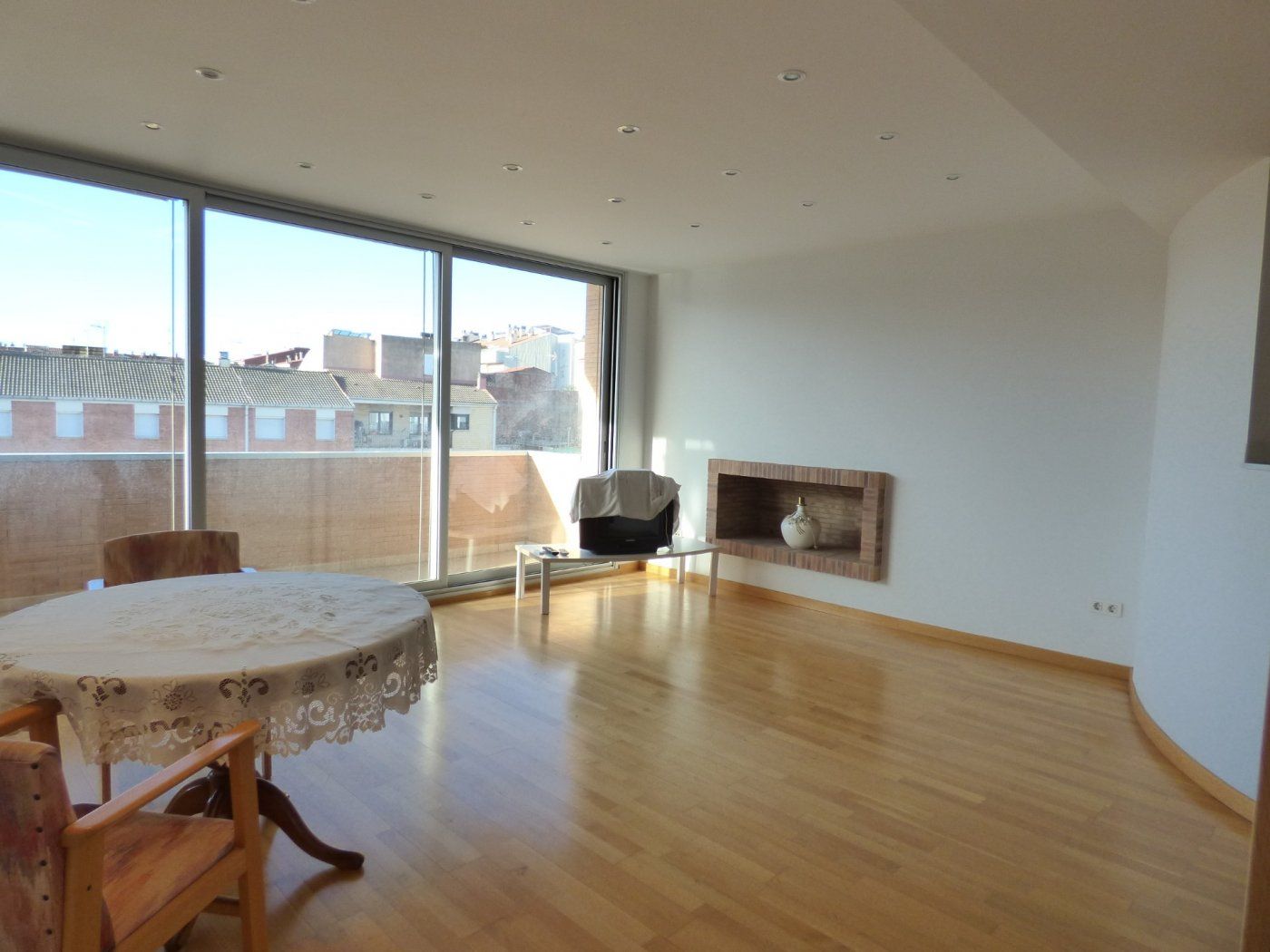 Living room of House or chalet for sale in Manresa  with Air Conditioner, Heating and Parquet flooring