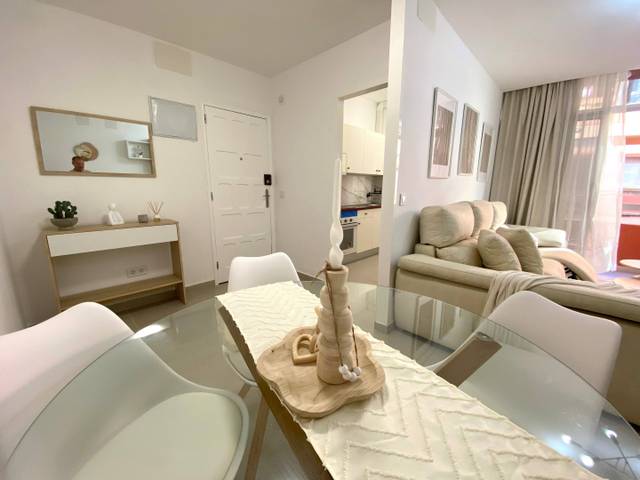 Piso en Alquiler en Calle PRUDENCIO MORALES en Isleta