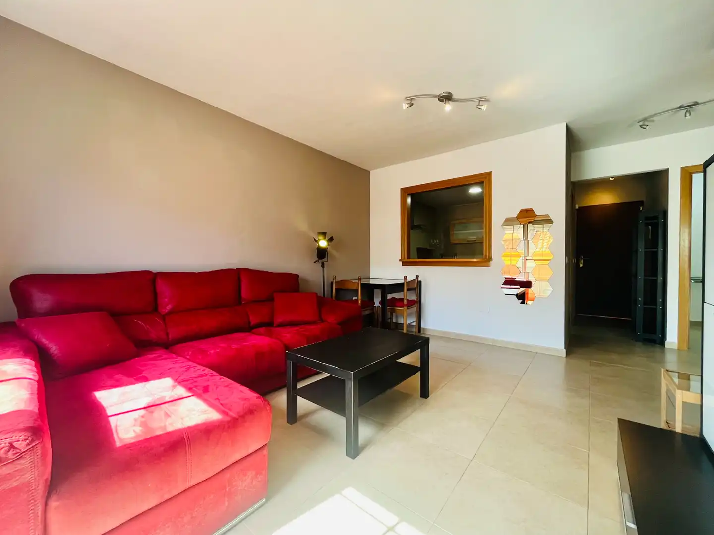Sala de estar de Piso en venta en Alhaurín de la Torre con Aire acondicionado, Trastero y Amueblado