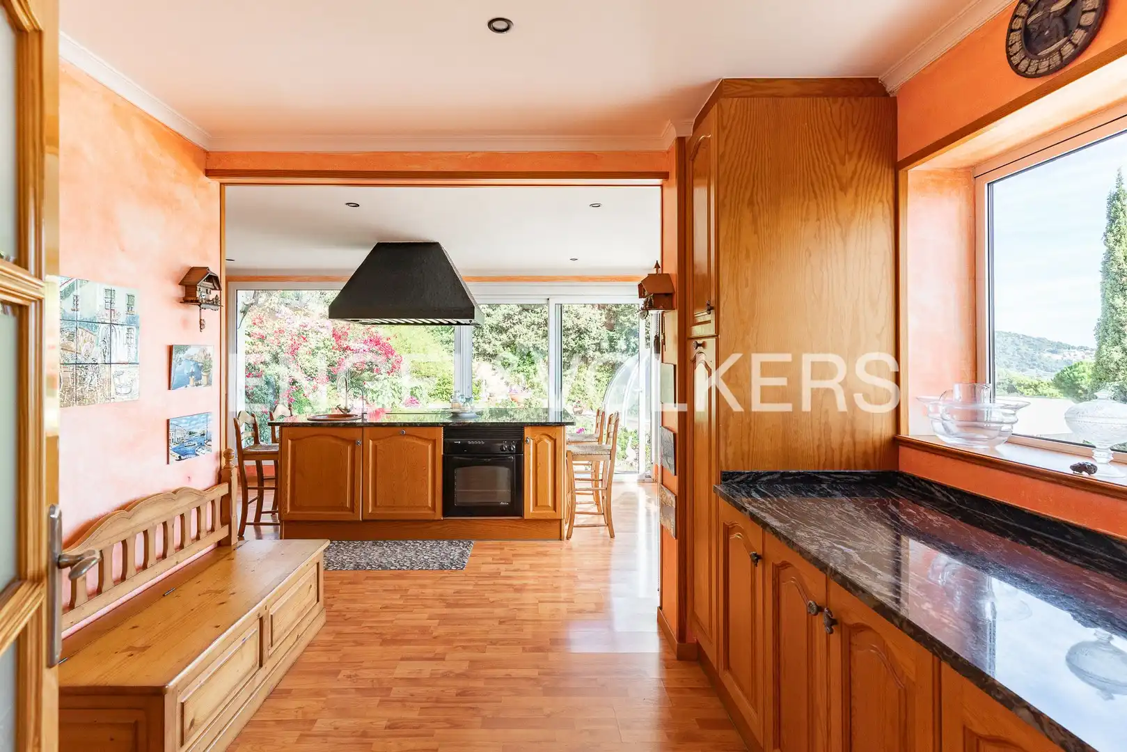 Cocina de Casa o chalet en venta en Pineda de Mar con Calefacción, Jardín privado y Terraza