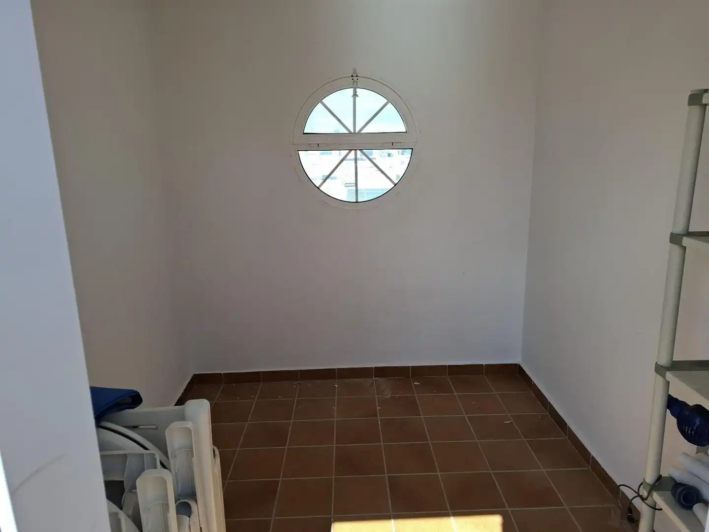 Casa aparellada amb terrassa en venda a Calle Calle Cabo de Gata, imagen 11