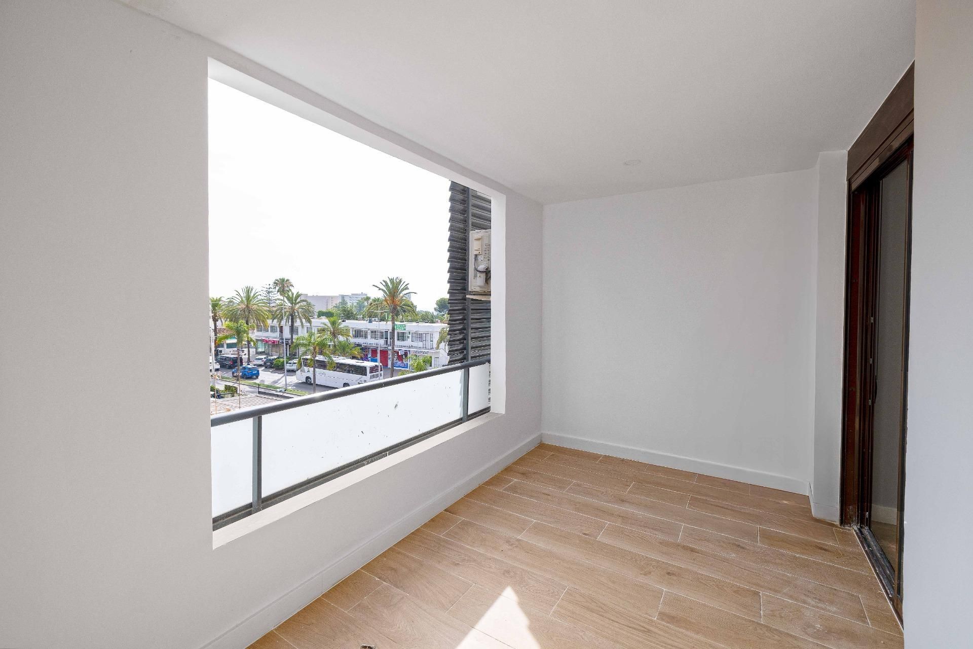 Bedroom of Flat for sale in Benalmádena  with Air Conditioner and Terrace