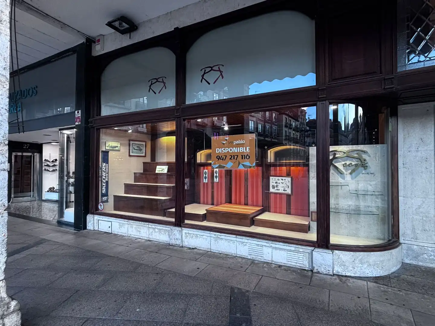 Exterior view of Commercial properties for rent in Burgos  with Air Conditioner, Heating and Furnished