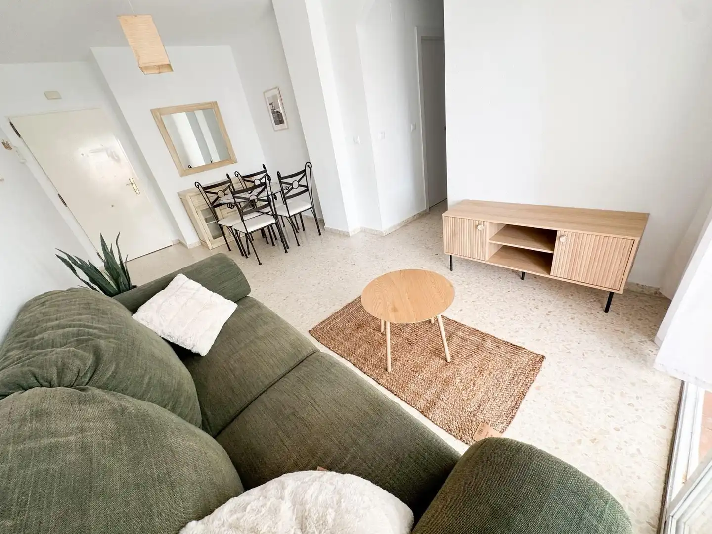 Sala d'estar de Pis en venda en El Portil amb Traster, Moblat i Balcó