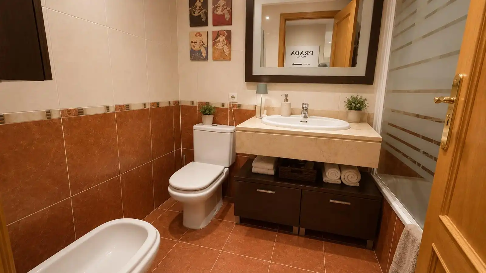 Bathroom of Flat for sale in Valencia  with Air Conditioner, Heating and Private garden