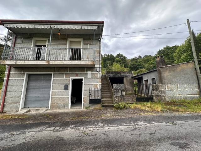 Casa-chalet en Venta en Barbadás