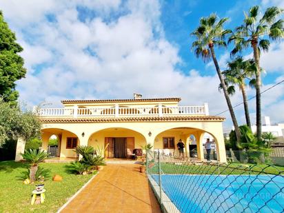 Exterior view of House or chalet for sale in Benicasim / Benicàssim  with Terrace and Swimming Pool