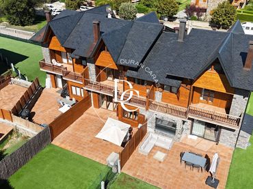 Casa amb jardí en venda a Passeig Rigolisa