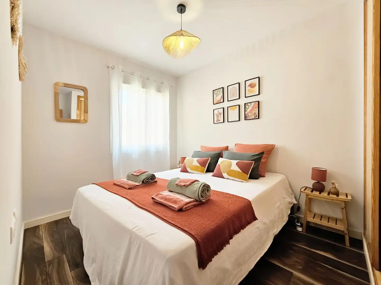 Dormitori de Casa o xalet en venda en Santa Pola amb Aire condicionat, Jardí privat i Moblat