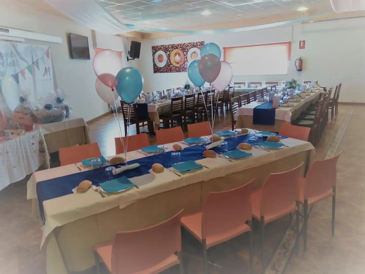Comedor de Local en venta en Cartagena con Aire acondicionado y Amueblado