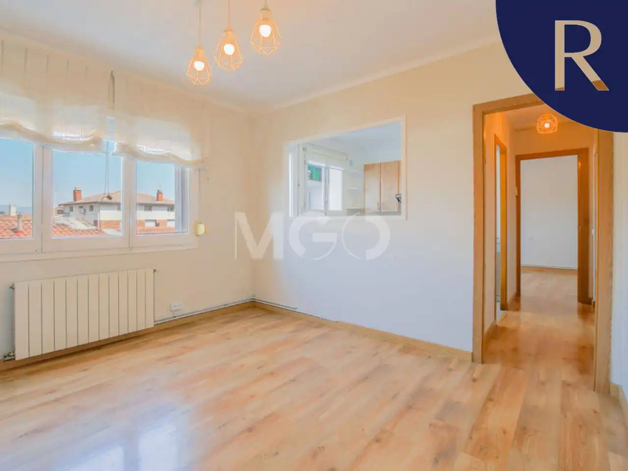 Habitación de Piso en venta en Sant Hipòlit de Voltregà con Calefacción, Parquet y Balcón