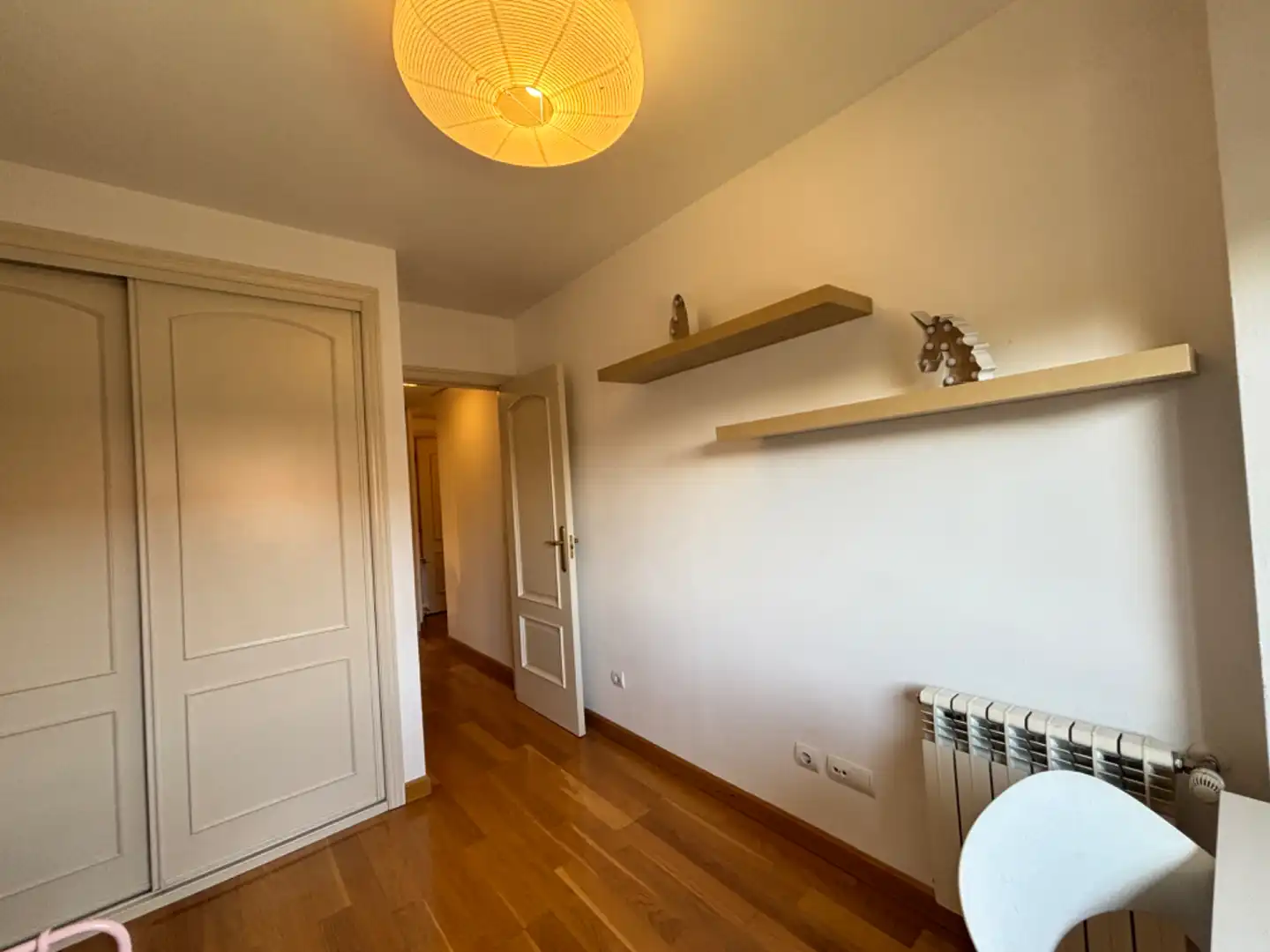 Schlafzimmer von Wohnung zum Verkauf in Majadahonda mit Klimaanlage, Heizung und Privatgarten