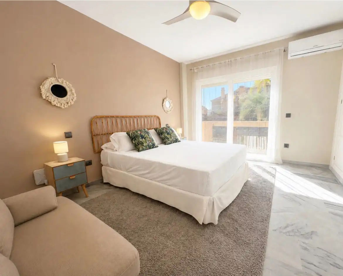 Bedroom of Houses for sale in Marbella  with Air Conditioner, Private garden and Terrace