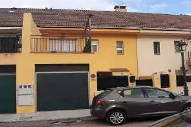 House for sale in Yuncler