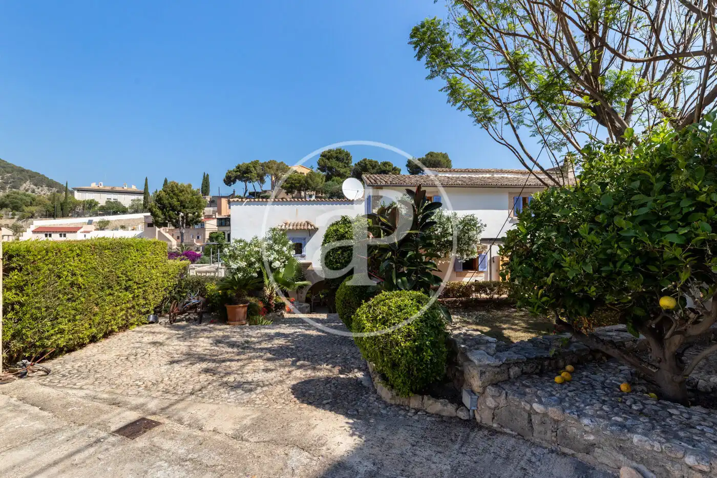 Vista exterior de Casa o xalet en venda en  Palma de Mallorca amb Aire condicionat, Calefacció i Jardí privat
