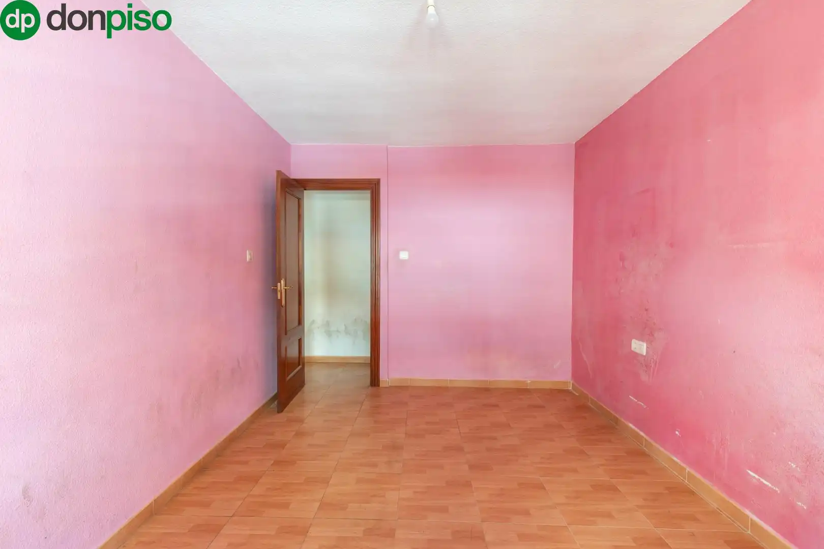 Piso en venta en Calle ALMUÑECAR, 4, Barrio de Zaidín