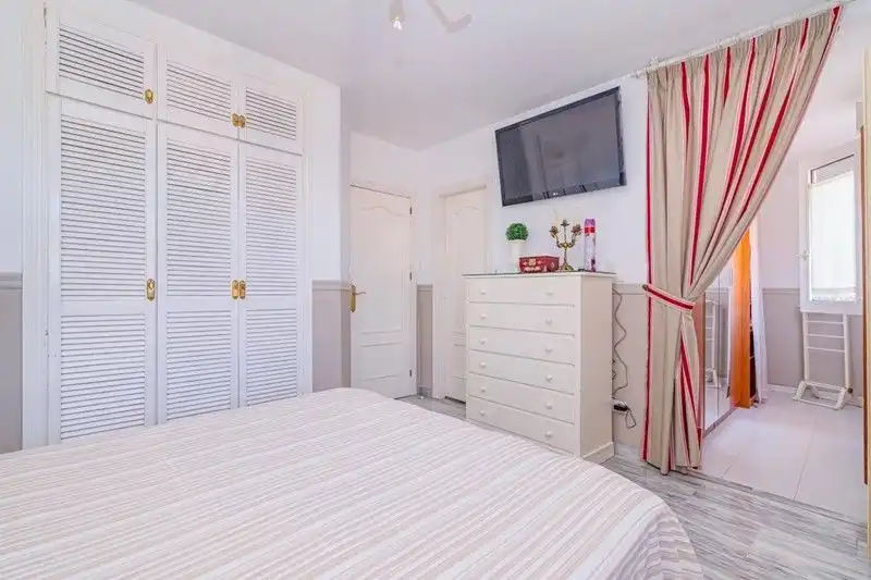 Dormitori de Casa o xalet en venda en Jun amb Aire condicionat, Terrassa i Traster
