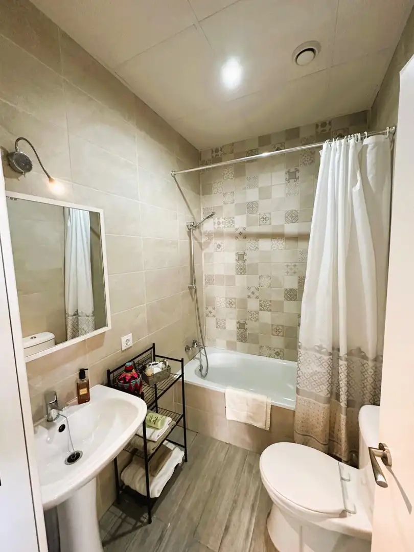 Baño de Estudio en venta en Tarifa con Calefacción y Amueblado